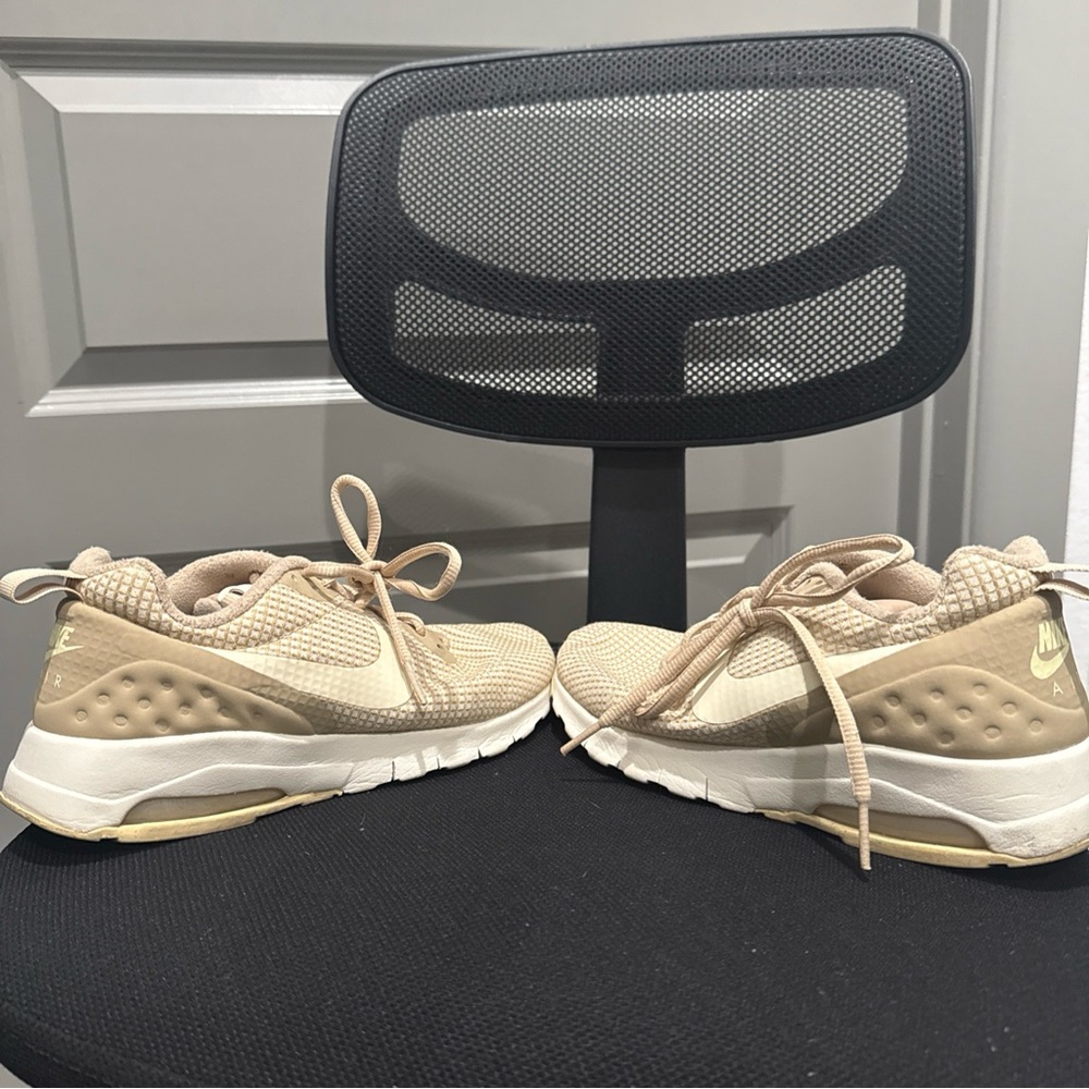 Nike Tan and White Athletic Shoes - Picture 3 of 7